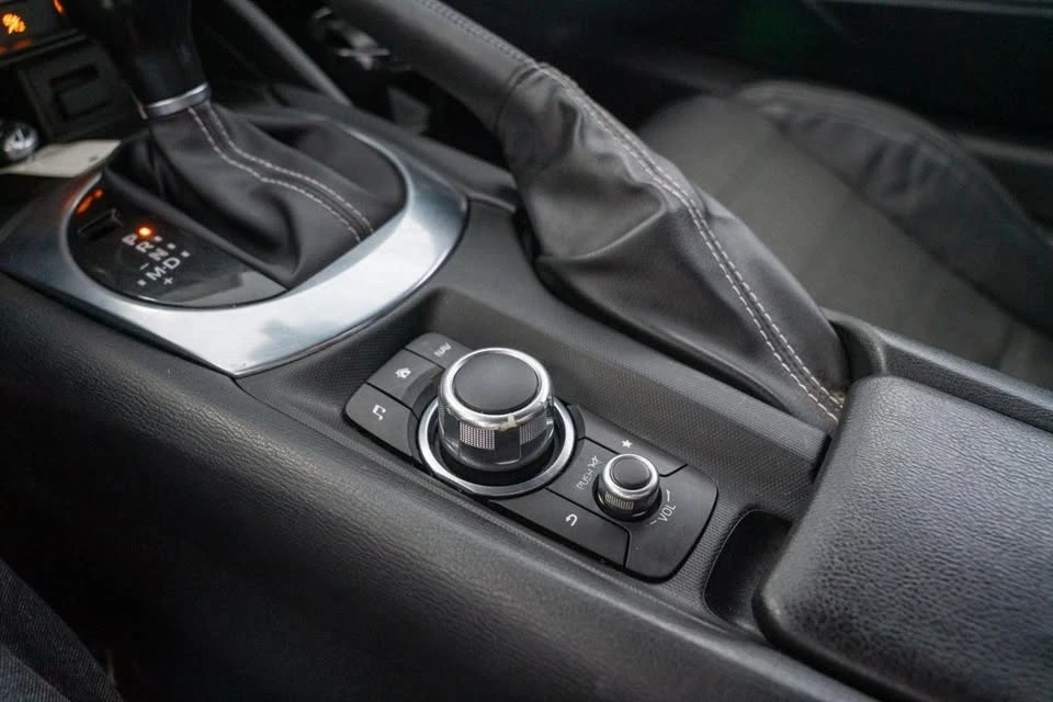 2019 Fiat 124 Spider - Image 16 of 16