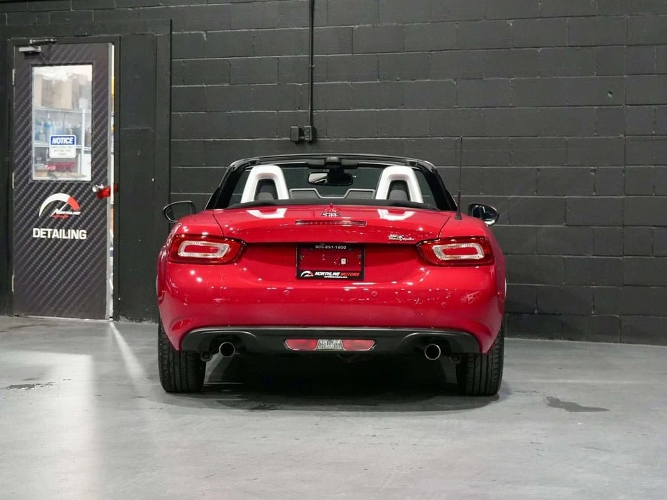 2019 Fiat 124 Spider - Image 11 of 20