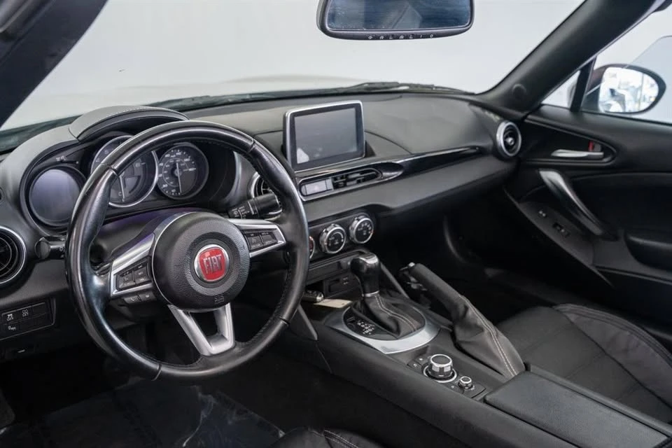 2019 Fiat 124 Spider - Image 9 of 16