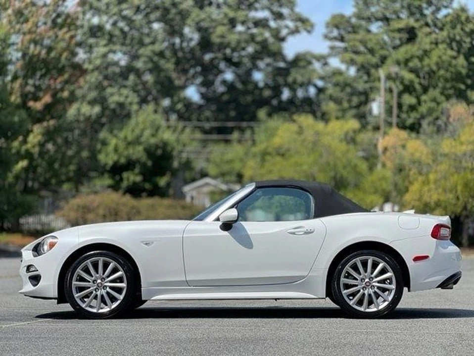 2019 Fiat 124 Spider - Image 8 of 20