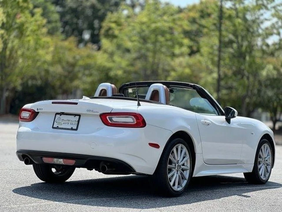 2019 Fiat 124 Spider - Image 13 of 20