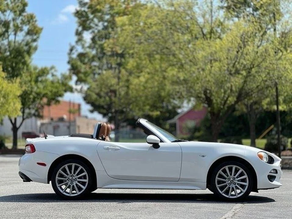 2019 Fiat 124 Spider - Image 12 of 20