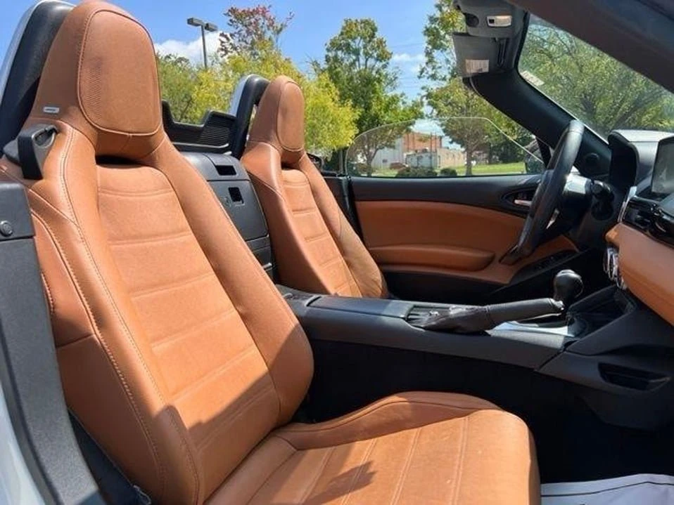 2019 Fiat 124 Spider - Image 19 of 20
