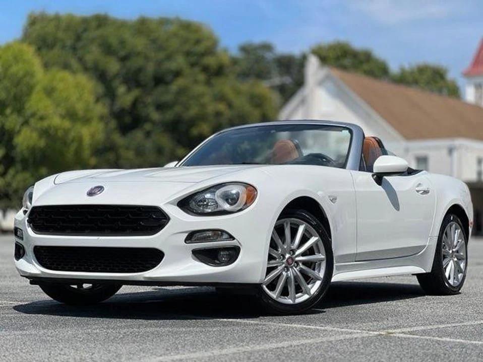 2019 Fiat 124 Spider - Image 9 of 20
