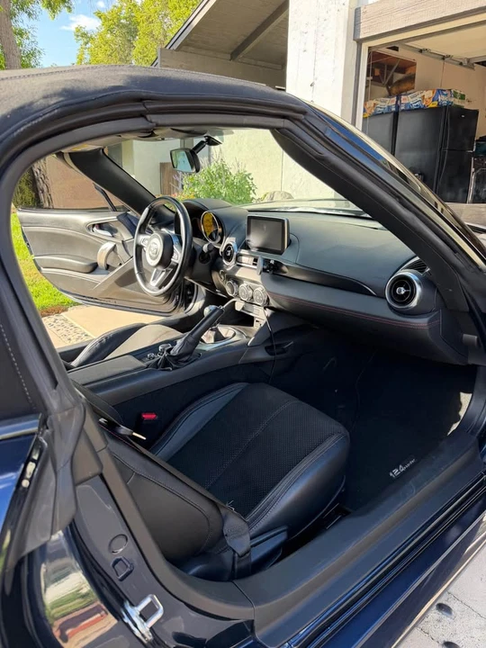 2019 Fiat 124 Spider - Image 17 of 20