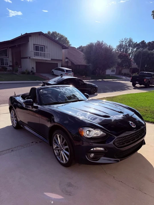 2019 Fiat 124 Spider - Image 2 of 20