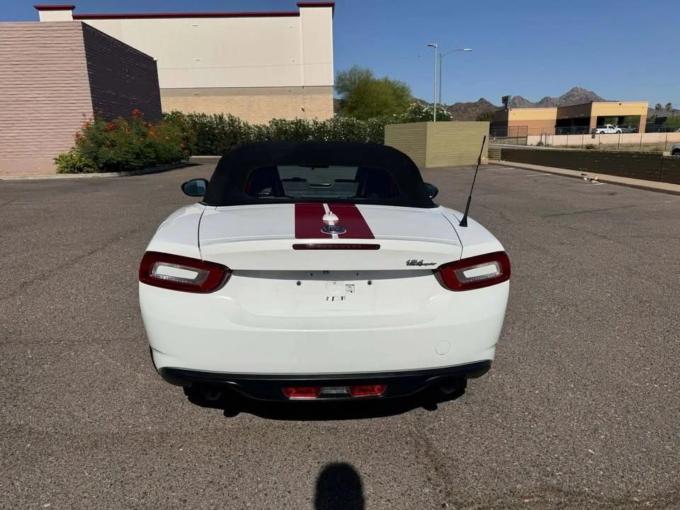 2019 Fiat 124 Spider - Image 8 of 17