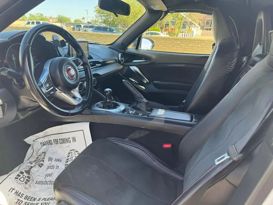 2019 Fiat 124 Spider - Image 9 of 13