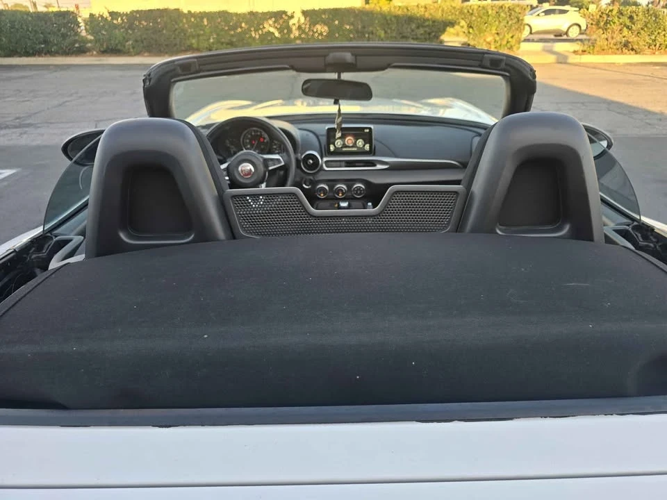 2019 Fiat 124 Spider - Image 12 of 20