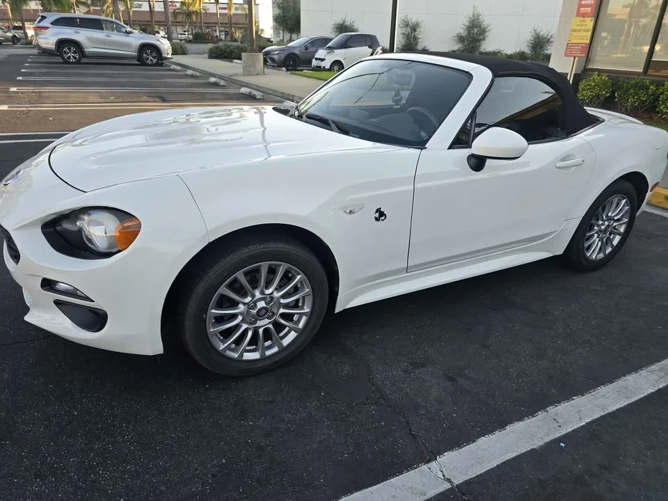 2019 Fiat 124 Spider - Image 4 of 20