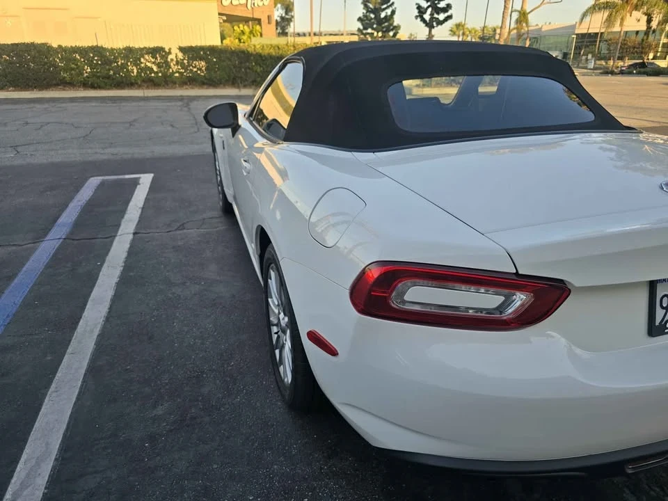 2019 Fiat 124 Spider - Image 3 of 20