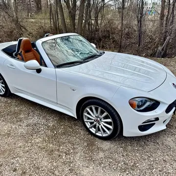 2019 Fiat 124 Spider Lusso Convertible