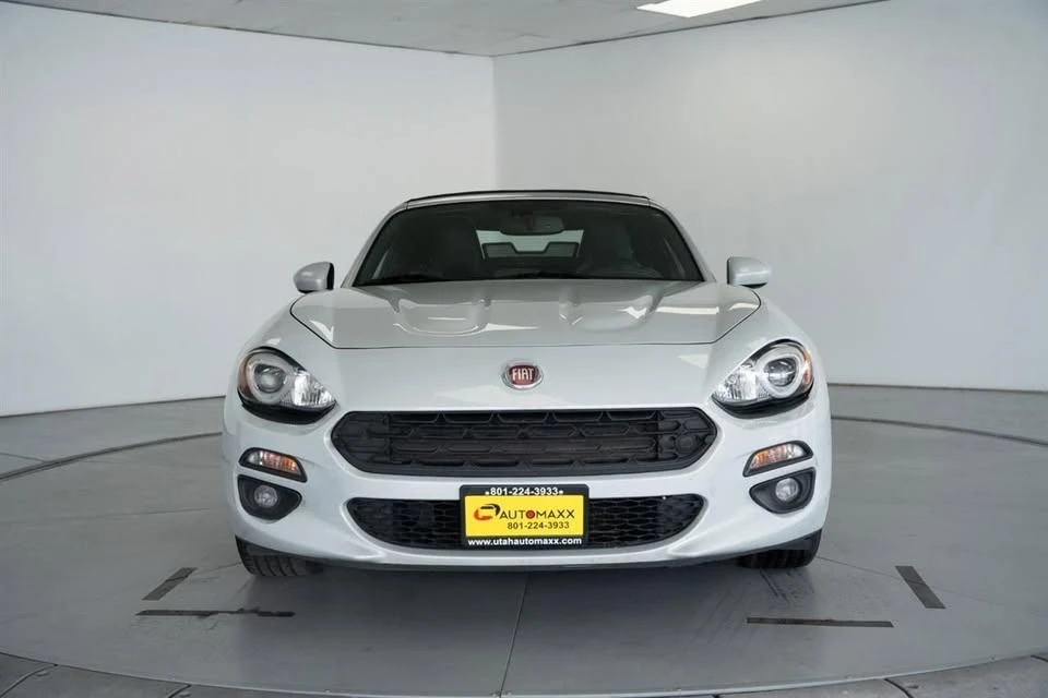 2019 Fiat 124 Spider - Image 17 of 17