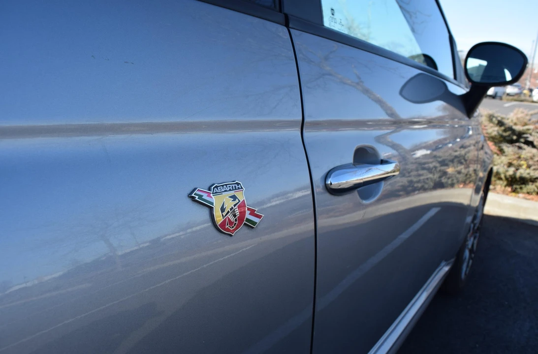 2019 Fiat Abarth 500 - Image 27 of 31