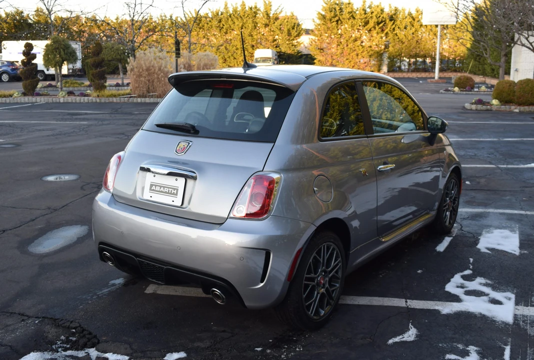 2019 Fiat Abarth 500 - Image 6 of 31