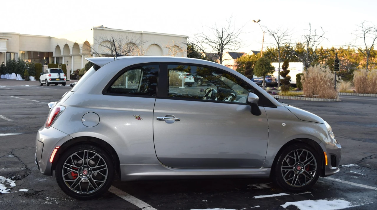 2019 Fiat Abarth 500 - Image 7 of 31