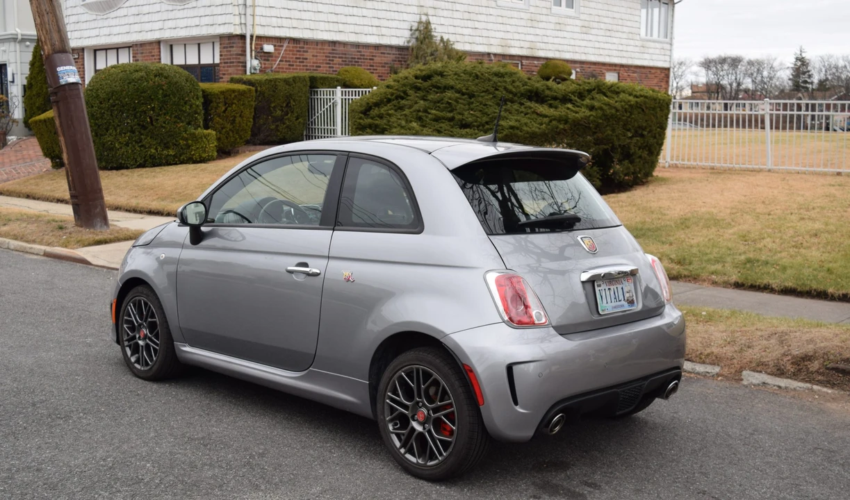 2019 Fiat Abarth 500 - Image 12 of 31
