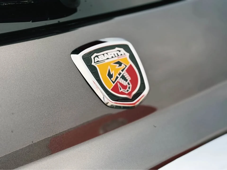 2019 Fiat Abarth 500 - Image 7 of 9
