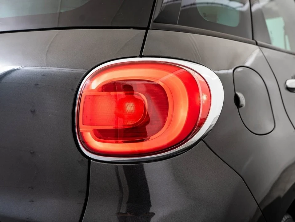 2019 Fiat 500 - Image 9 of 21
