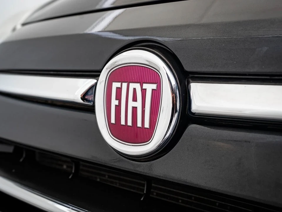 2019 Fiat 500 - Image 3 of 21