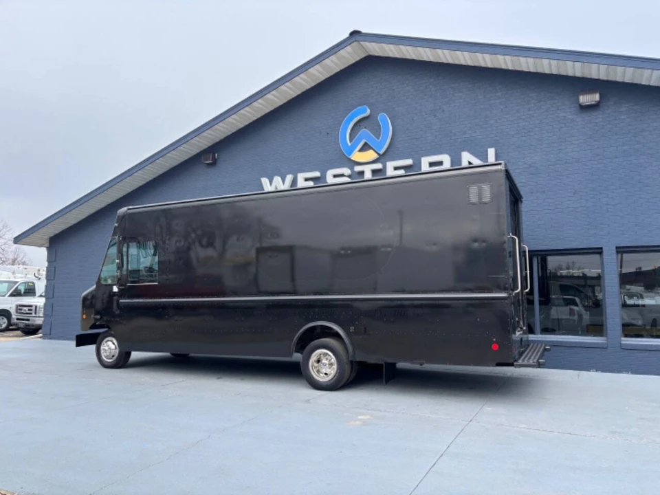 2019 Ford Econoline Van - Image 3 of 12