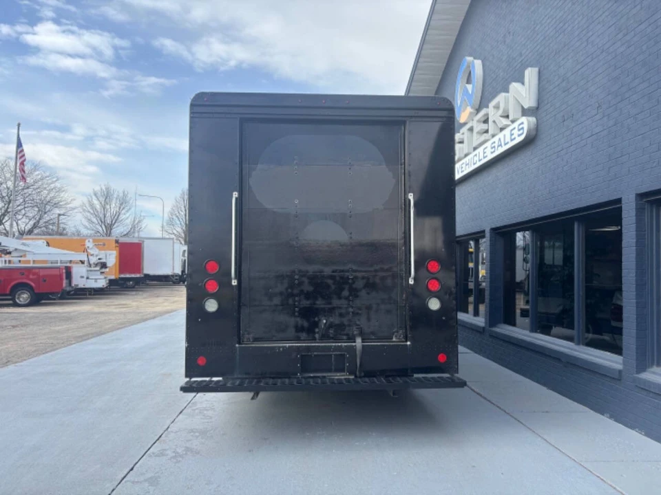 2019 Ford Econoline Van - Image 3 of 12