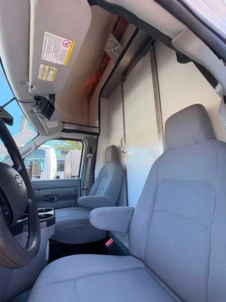 2019 Ford Econoline Van - Image 9 of 12