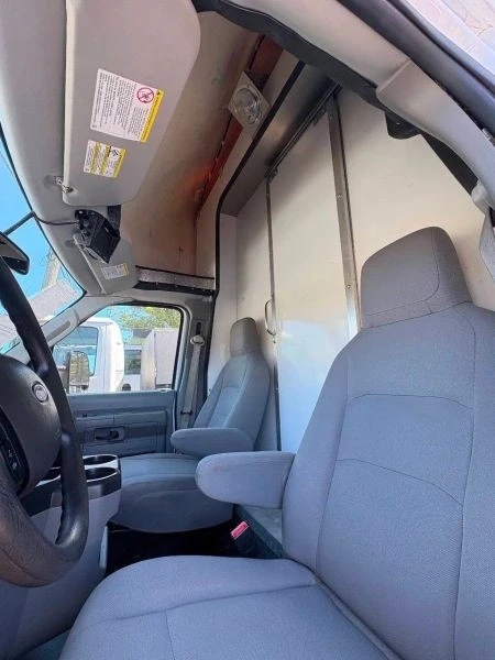 2019 Ford Econoline Van - Image 9 of 12