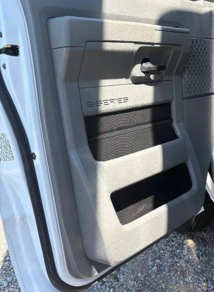 2019 Ford Econoline Van - Image 11 of 12