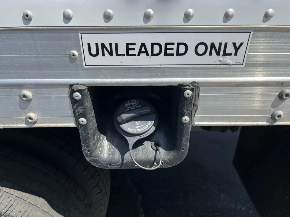 2019 Ford Econoline Van - Image 16 of 21