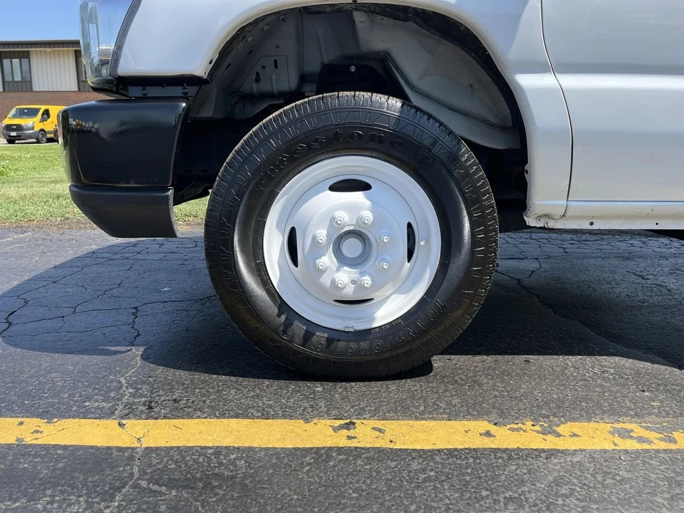 2019 Ford Econoline Van - Image 18 of 21