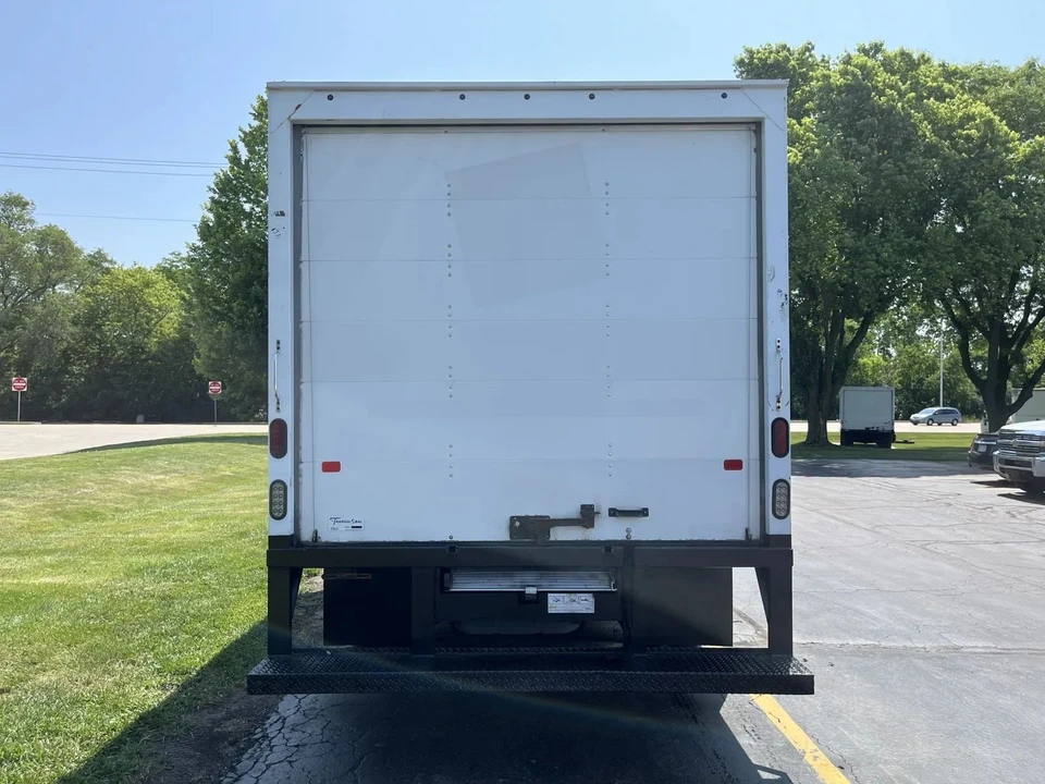 2019 Ford Econoline Van - Image 9 of 21