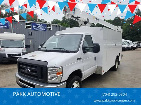 2019 Ford E-450 Super Duty E 450 SD 2dr Commercial/Cutaway/Chassis 138 176 in.