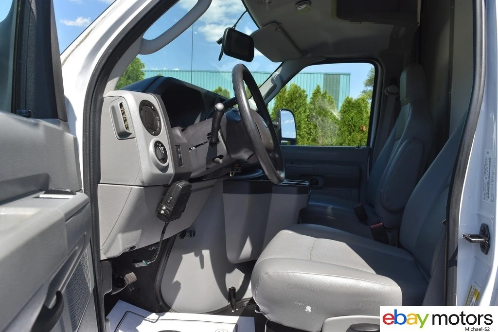 2019 Ford Econoline Van - Image 9 of 23