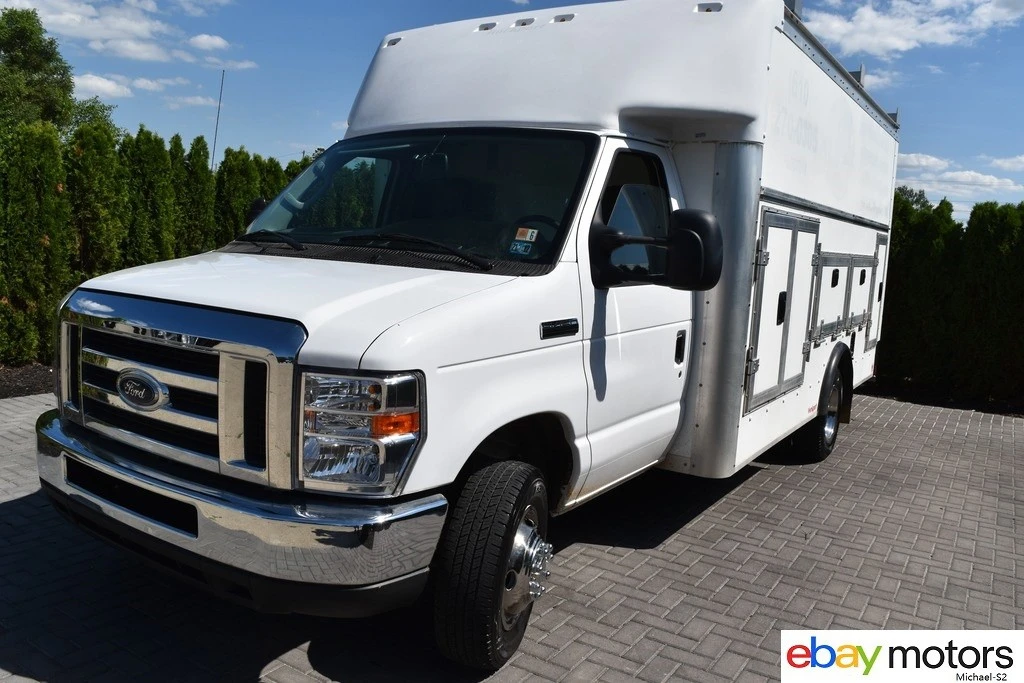 2019 Ford Econoline Van - Image 8 of 23