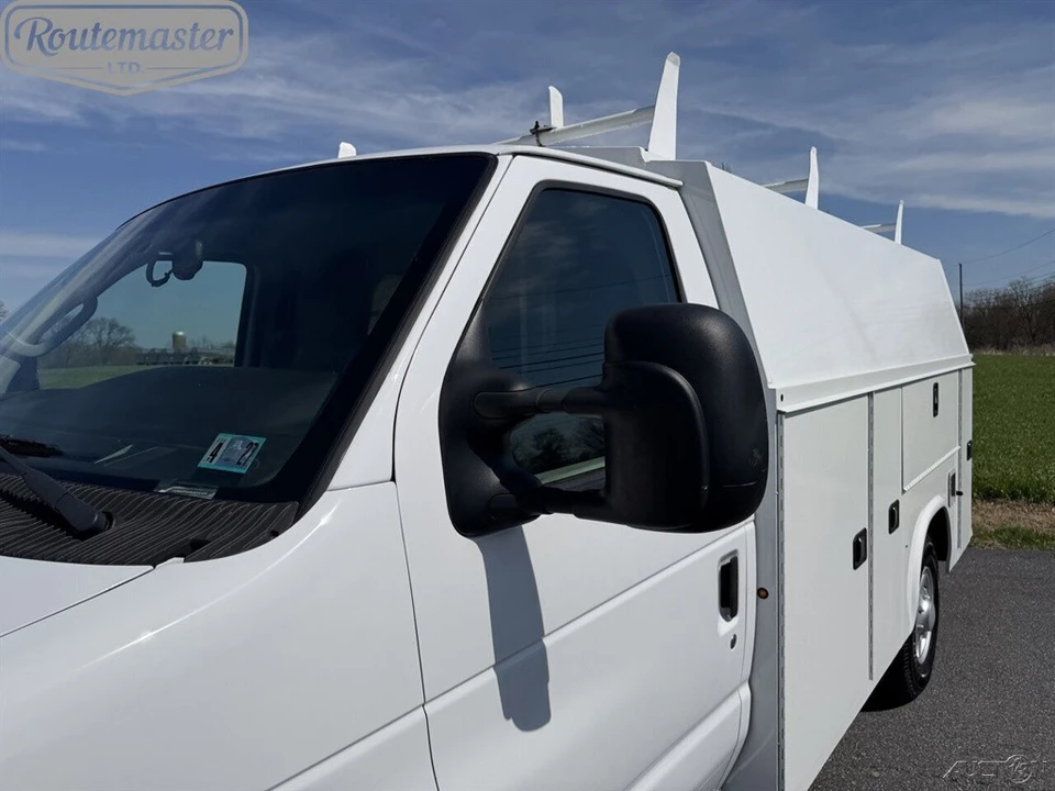 2019 Ford Econoline Van - Image 10 of 12