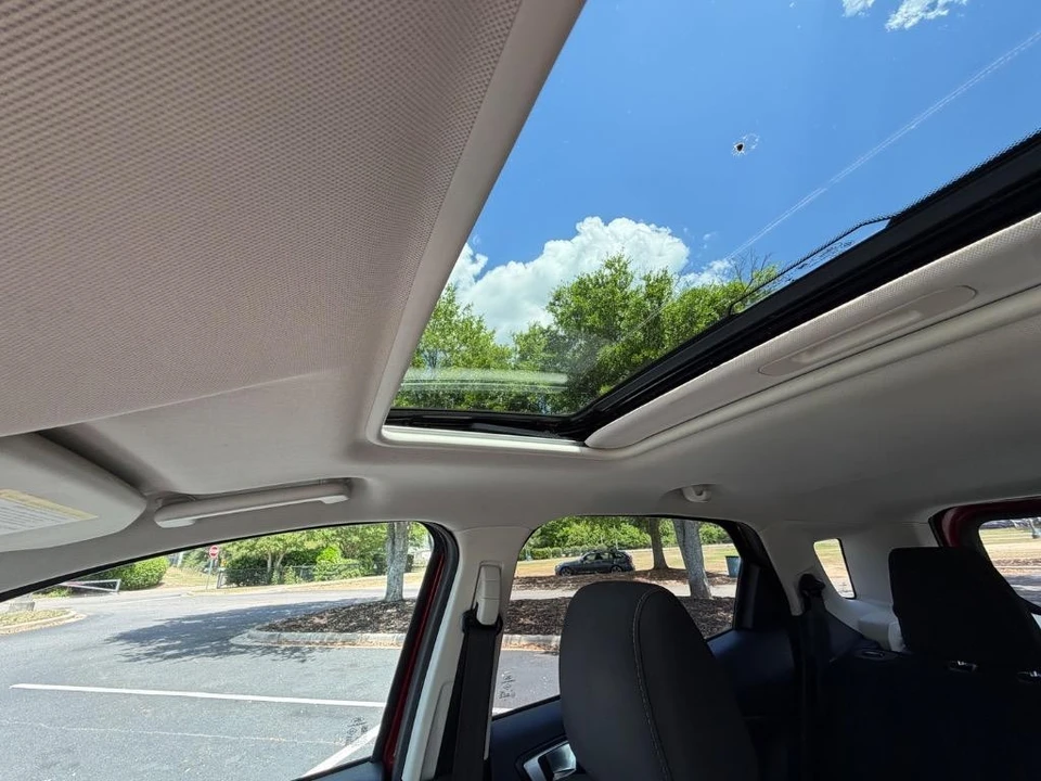 2019 Ford EcoSport - Image 19 of 26