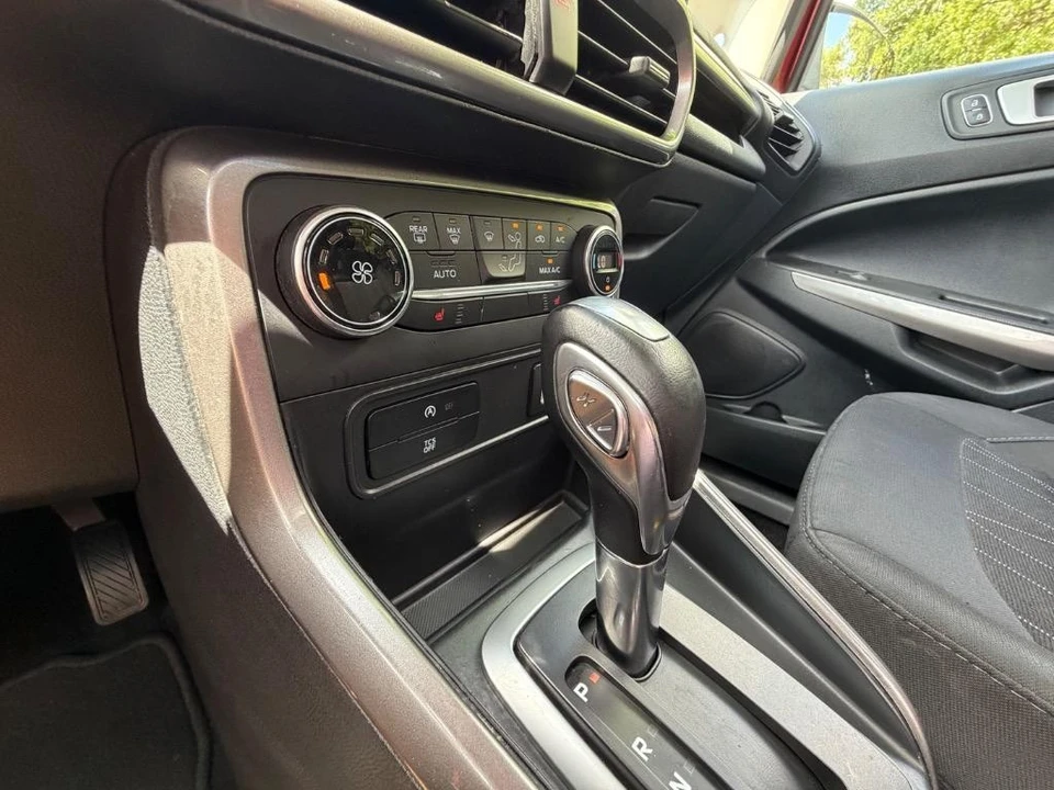 2019 Ford EcoSport - Image 15 of 26