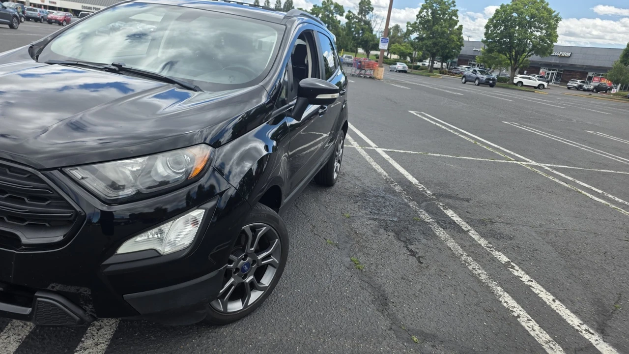 2019 Ford EcoSport - Image 2 of 18