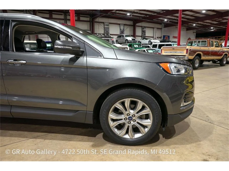 2019 Ford Edge - Image 11 of 31
