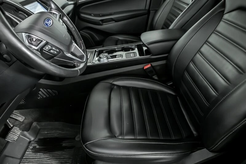 2019 Ford Edge - Image 17 of 21