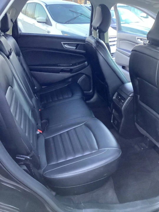 2019 Ford Edge - Image 17 of 21
