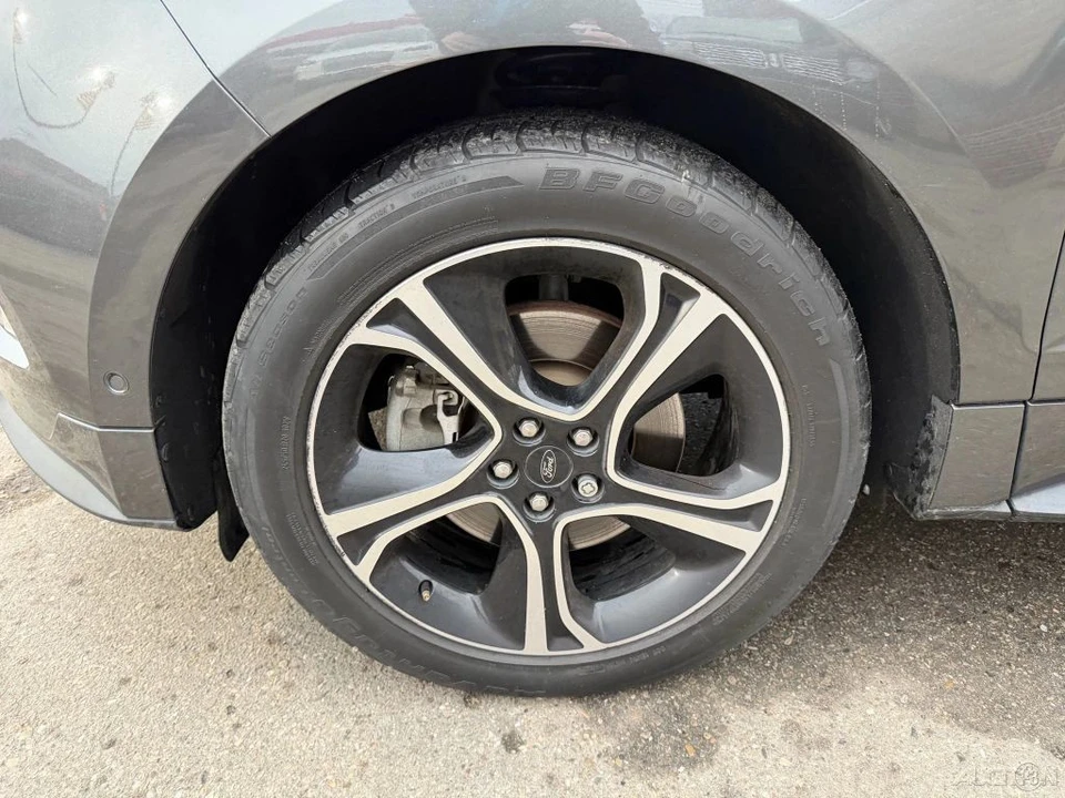 2019 Ford Edge - Image 10 of 12