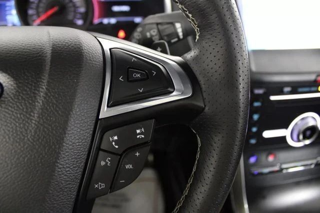 2019 Ford Edge - Image 17 of 21