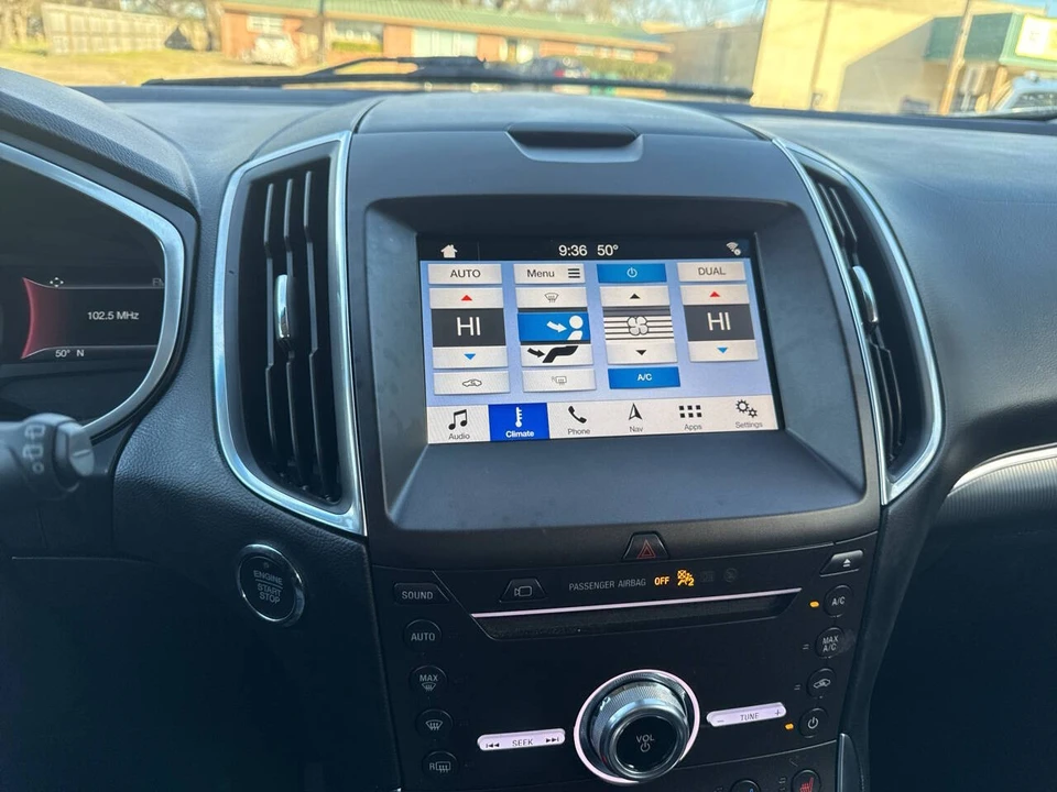 2019 Ford Edge - Image 9 of 18