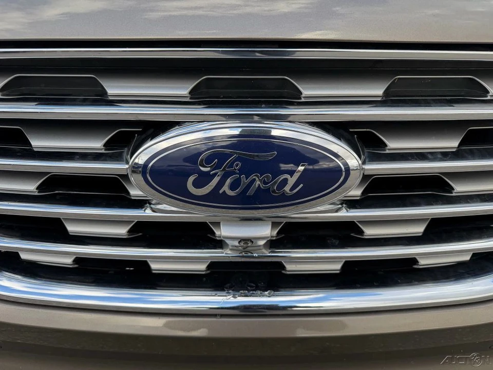 2019 Ford Edge - Image 10 of 12