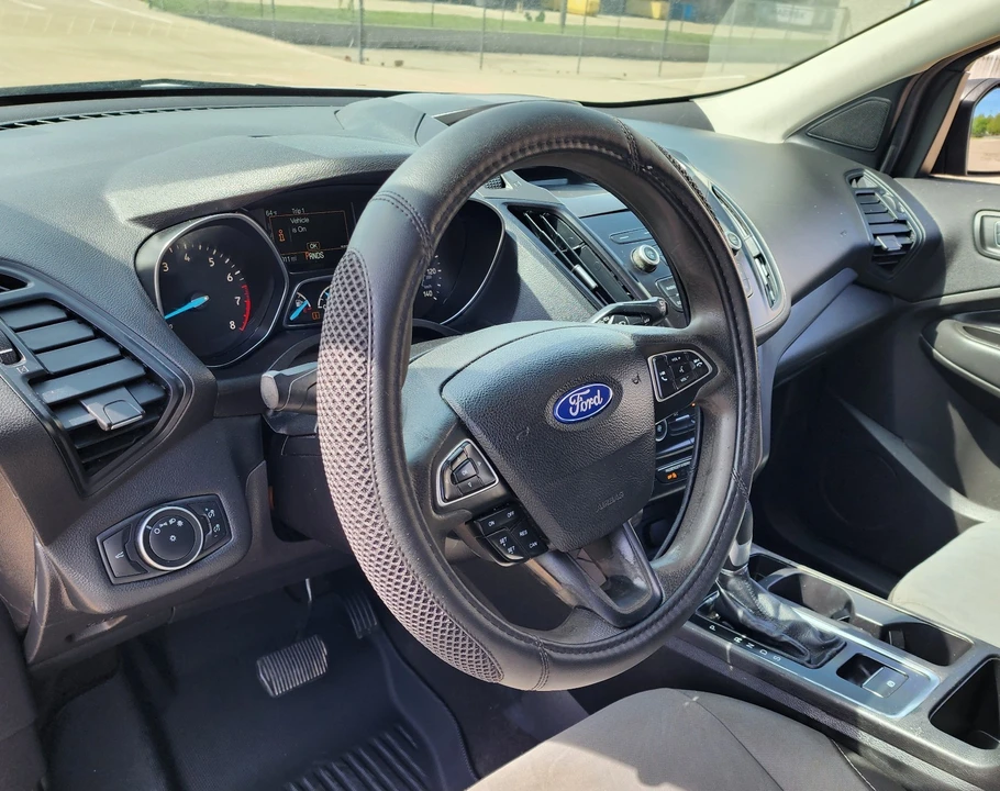2019 Ford Escape - Image 16 of 21