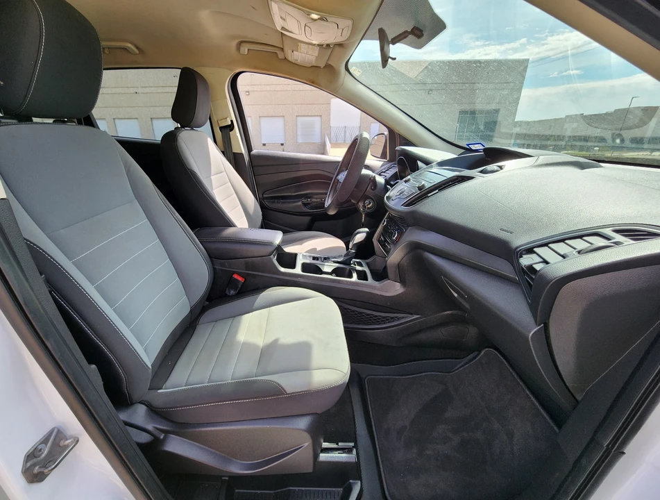 2019 Ford Escape - Image 9 of 21