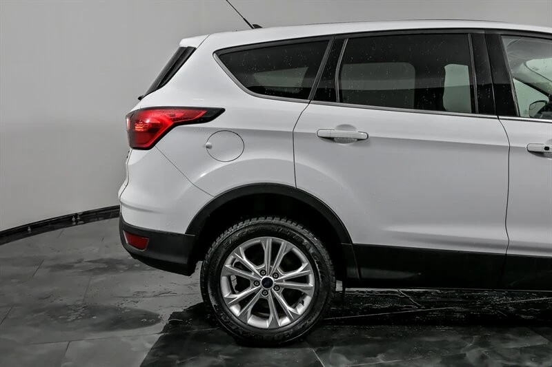 2019 Ford Escape - Image 10 of 21