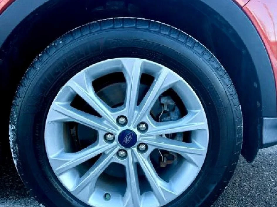 2019 Ford Escape - Image 26 of 29